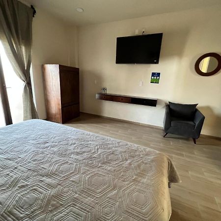 Hotel Reforma Tuxpan  エクステリア 写真