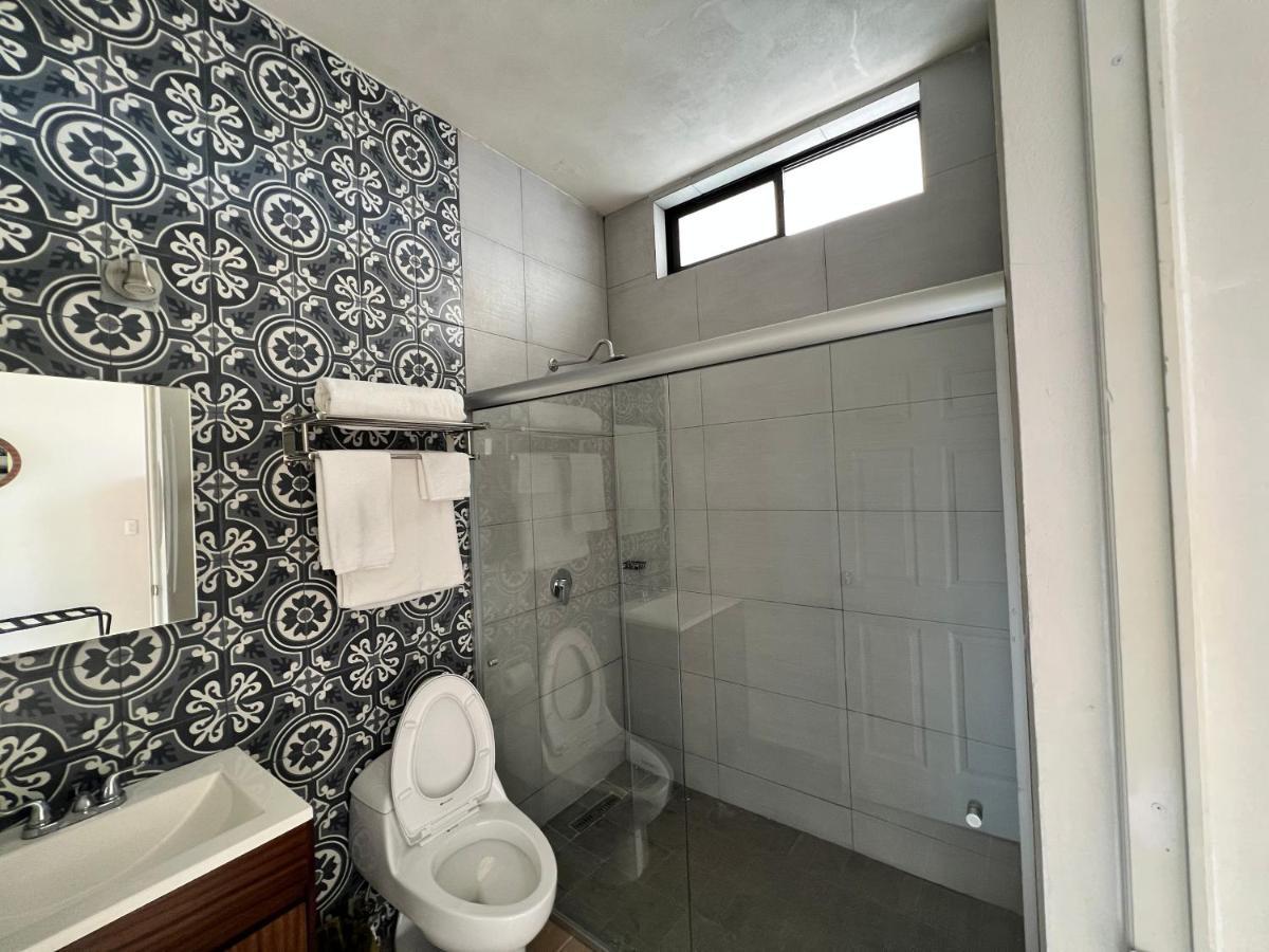 Hotel Reforma Tuxpan  エクステリア 写真