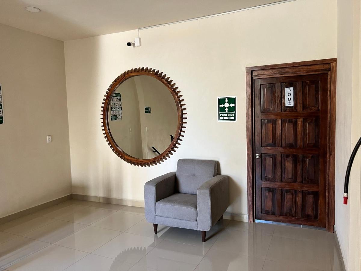 Hotel Reforma Tuxpan  エクステリア 写真